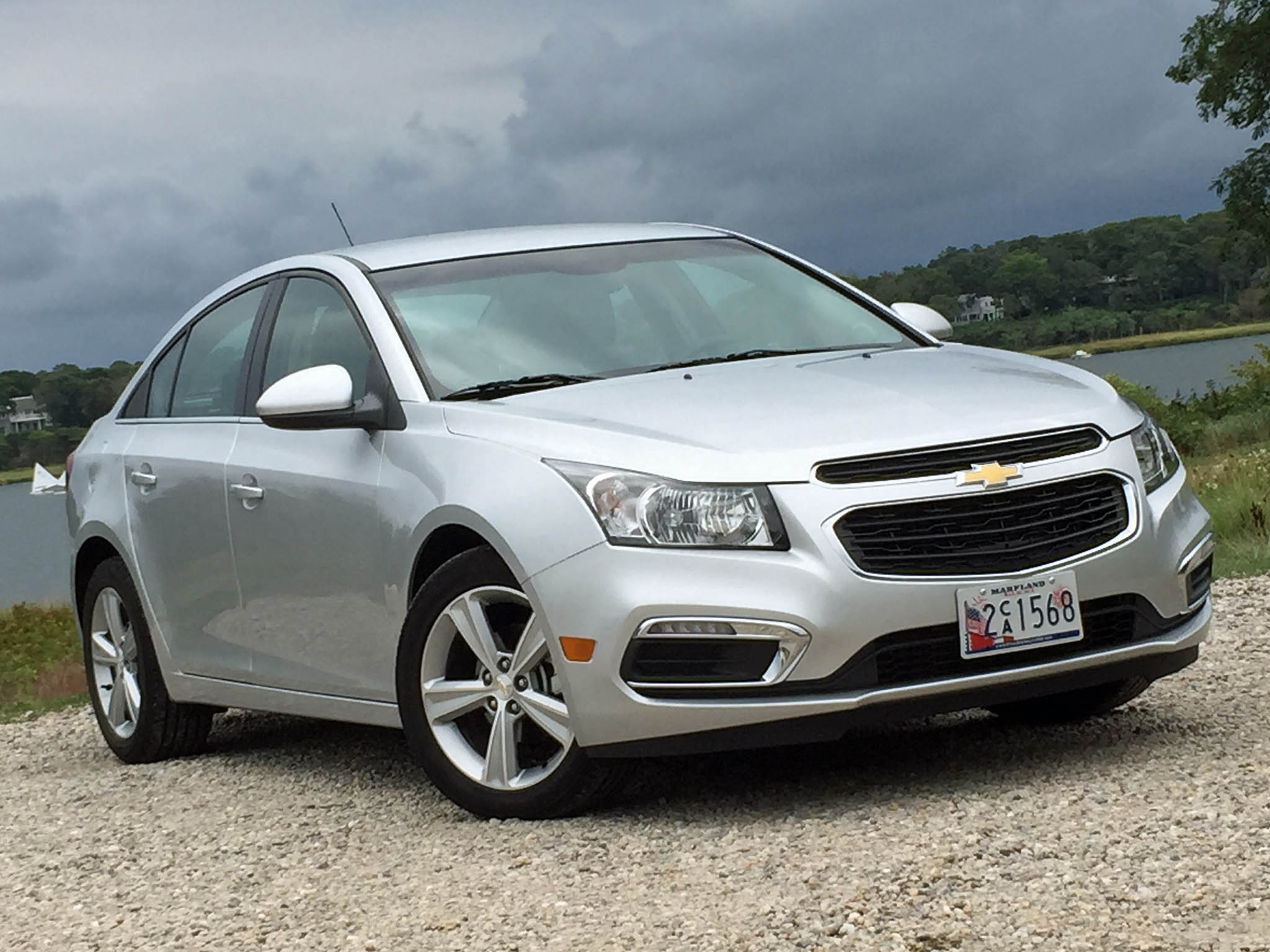 AutoWeb-2015-December-Review-2015-Chevrolet-Cruze-008 AutoWeb-2015-December-Review-2015-Chevrolet-Cruze-008