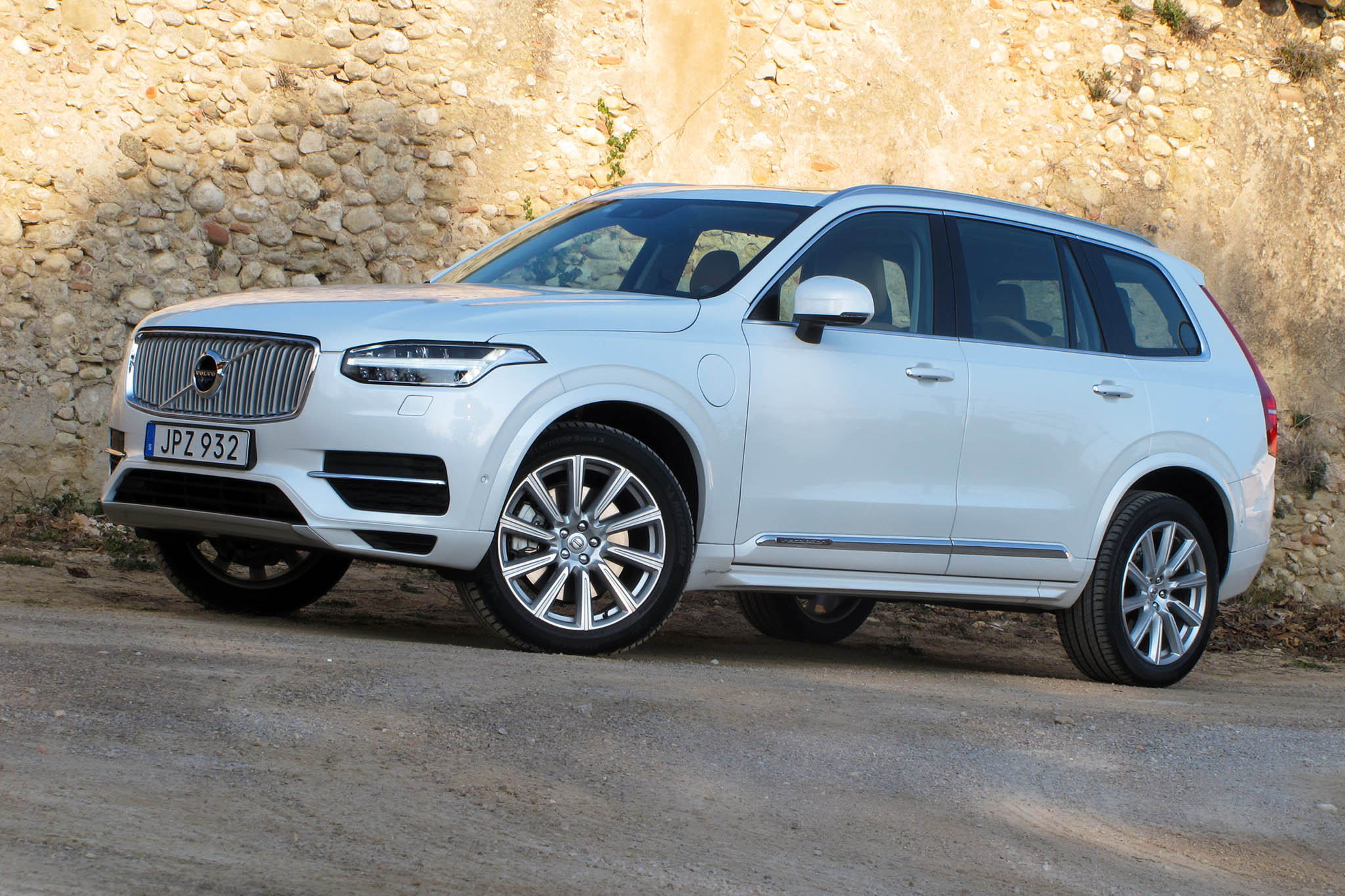 2016 Volvo Xc90 First Drive Autoweb The New Xc90